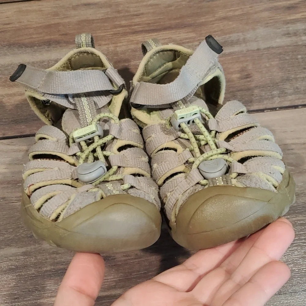 Keen Kids Boy Outdoor Hiking Waterproof Sandals shoes sz 12 Toddler